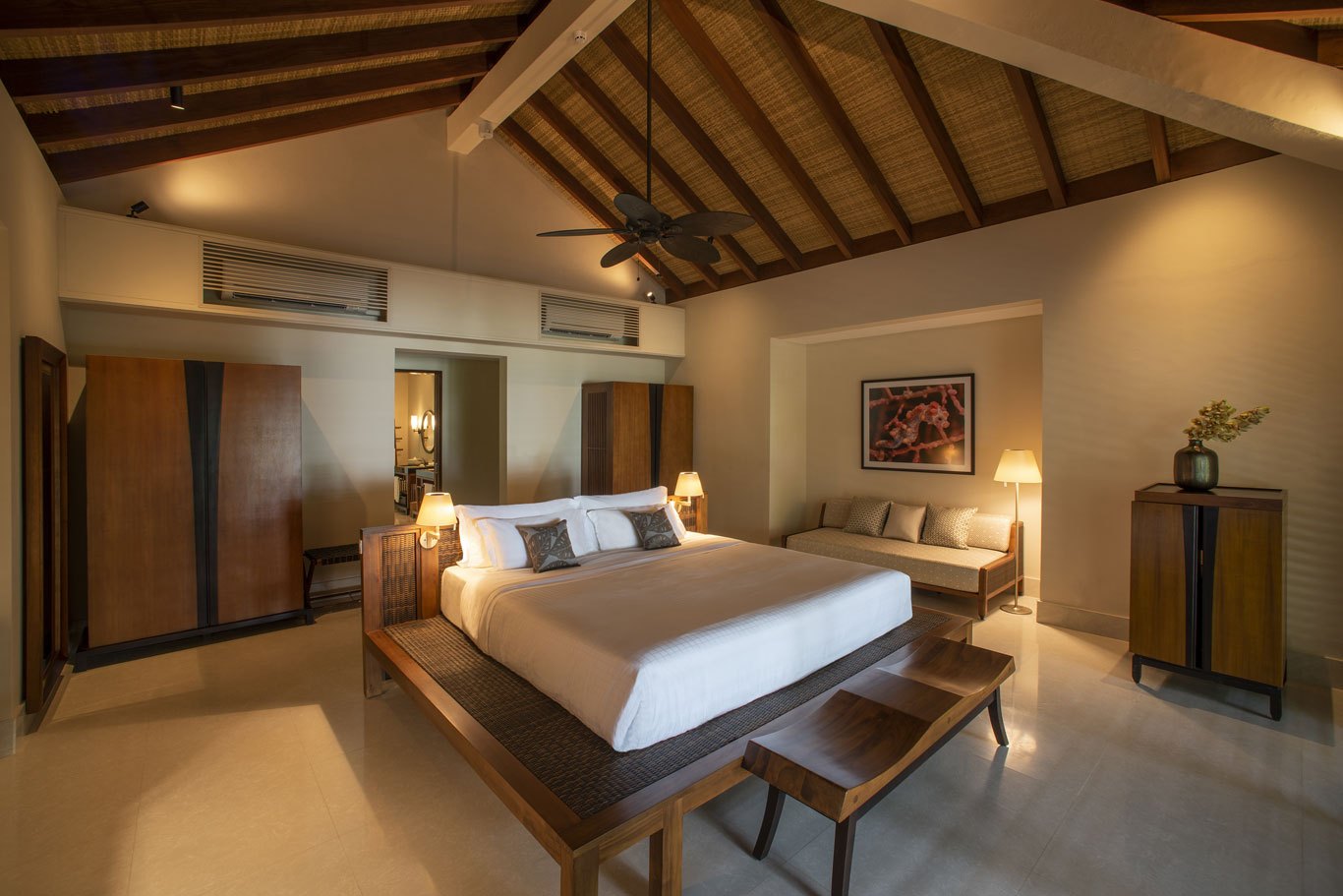 Private Dining at The Residence Maldives at Dhigurah thumbnail 8